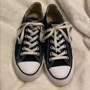 Converse Low Top shoes